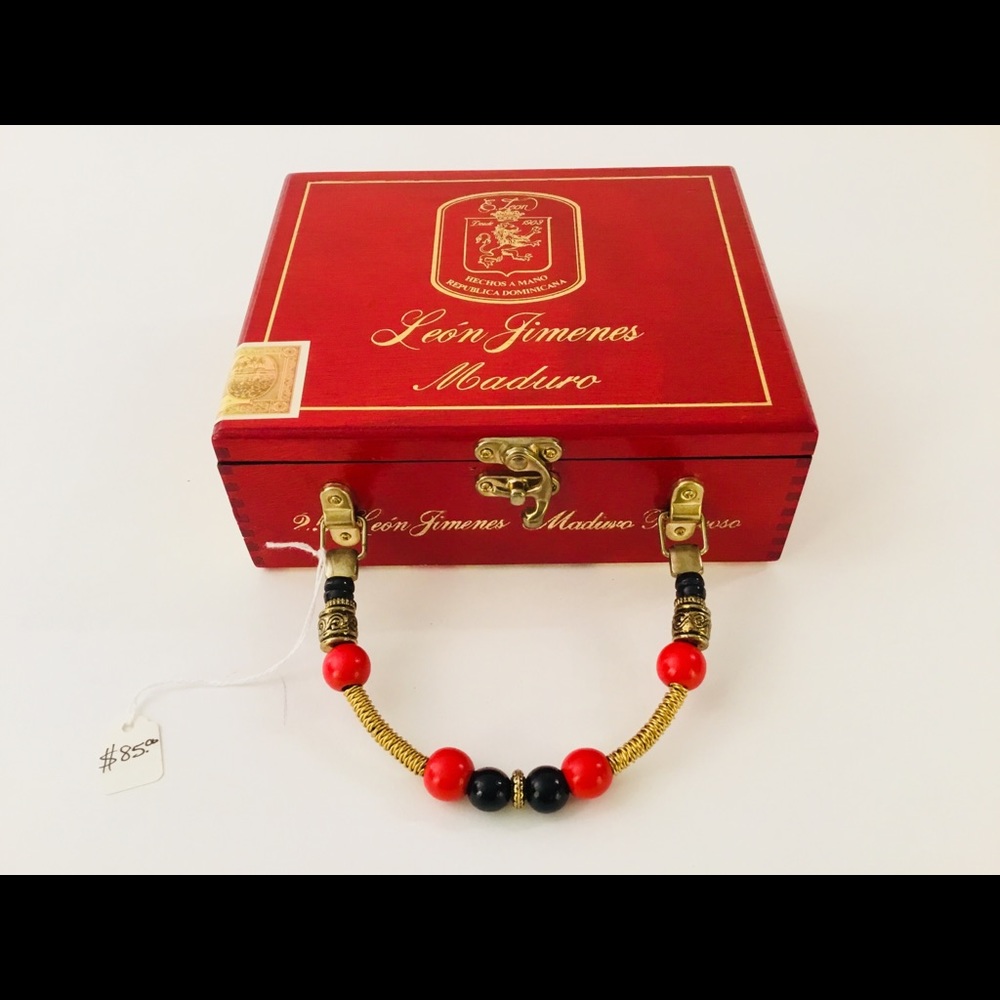 Handmade Cigar Storage Box - Picture 2 of 5